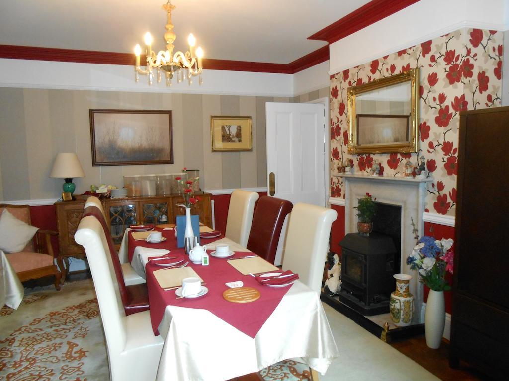 White Lodge Cheltenham Buitenkant foto